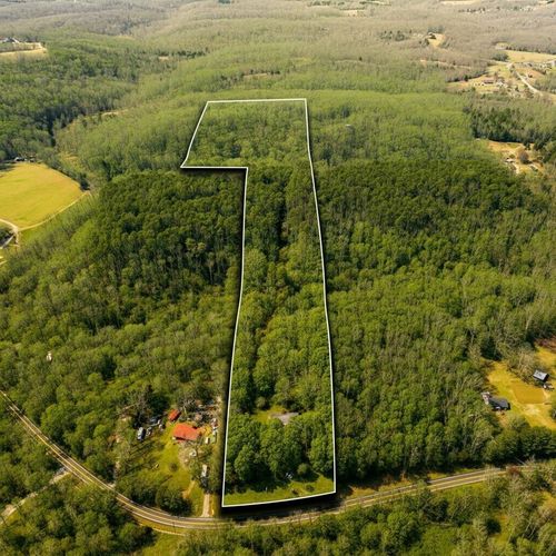 7822 Barnhill Rd, Primm Springs, TN, 38476-9644 | Card Image