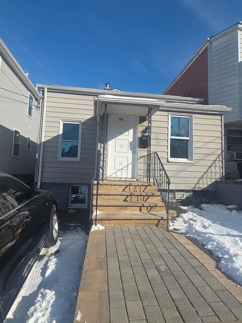 1514 71st St, North Bergen, NJ, 07047-3813 | Card Image