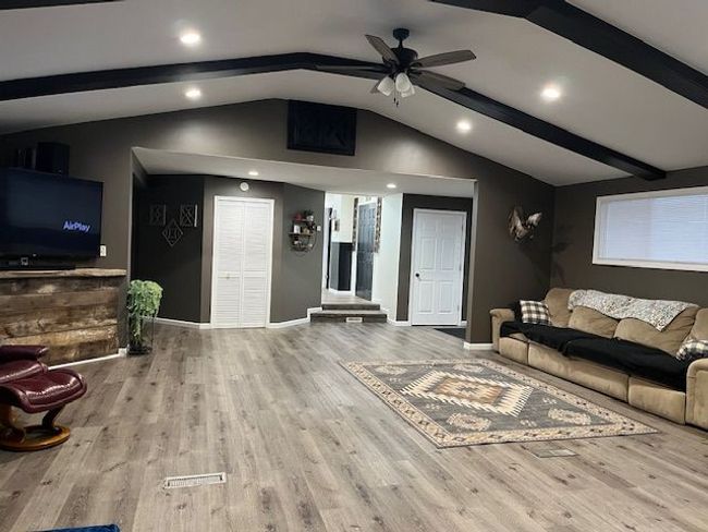 Living Room 1 | Image 17