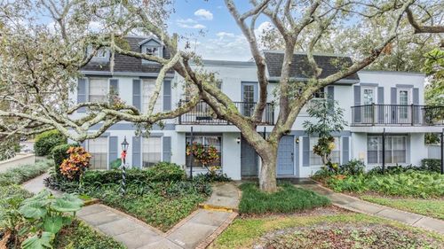 4453-4453 Vieux Carre Cir, TAMPA, FL, 33613-3055 | Card Image