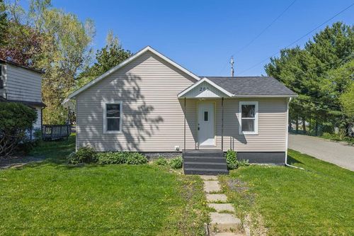 201 Arlington Ave, Mauston, WI, 53948-1502 | Card Image