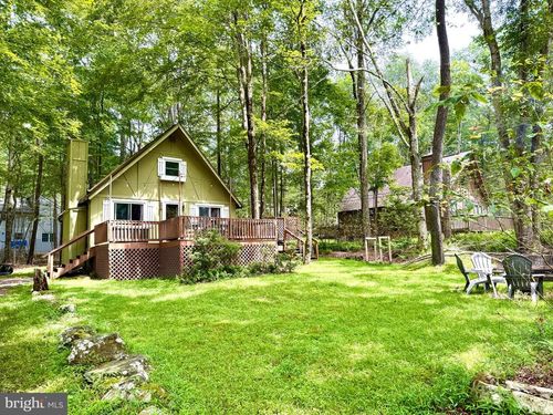 183 Pontiac Path, Pocono Lake, PA, 18347-8081 | Card Image