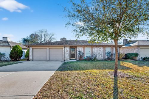 6231 S Briar Knoll Drive, Houston, TX, 77072 | Card Image