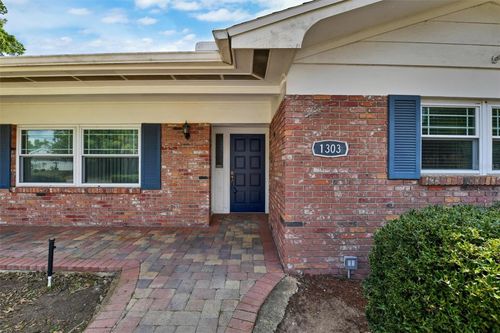 1303 Brantwood Drive, VALRICO, FL, 33594 | Card Image