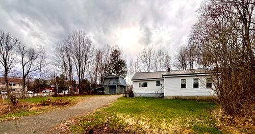 6 Horseshoe Road, Medway, ME, 04460 | Card Image
