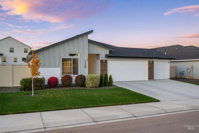 11730 W Water Birch Drive, House other with 4 bedrooms, 2 bathrooms and 3 parking in Star ID | Image 2