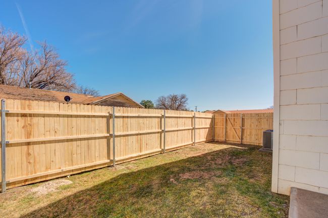505 W 7 Th St, House other with 4 bedrooms, 3 bathrooms and null parking in Idalou TX | Image 43