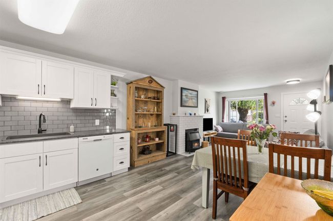 18 - 18960 Advent Rd, Townhouse with 2 bedrooms, 2 bathrooms and 2 parking in Pitt Meadows BC | Image 10