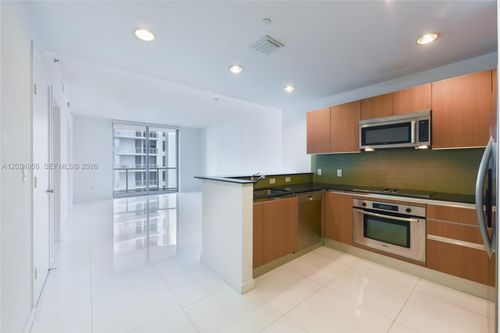1715-1060 Brickell Ave, Miami, FL, 33131-3919 | Card Image