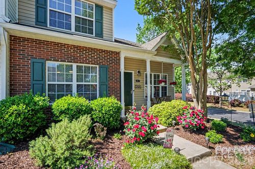 747 Rock Lake Gln, Fort Mill, SC, 29715-6455 | Card Image