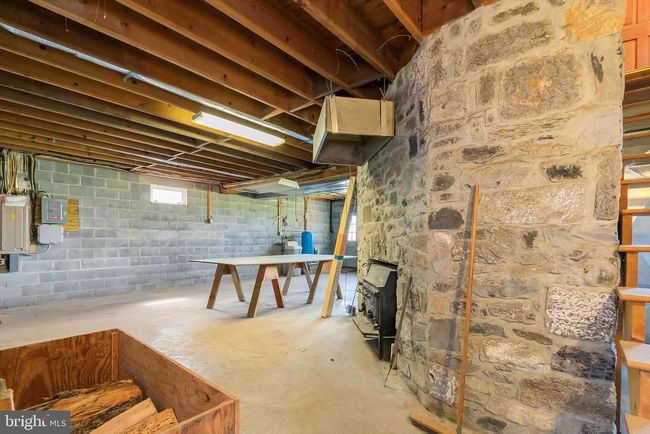 2048 Hinton Rd, House other with 2 bedrooms, 2 bathrooms and null parking in KEARNEYSVILLE WV | Image 65