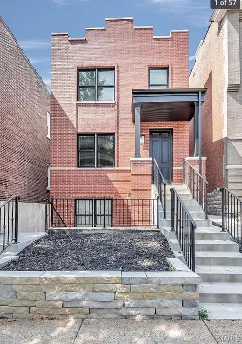 1045 S Taylor Ave, Saint Louis, MO, 63110-1559 | Card Image