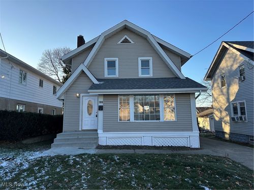 988 Woodward Avenue, Akron, OH, 44310 | Card Image