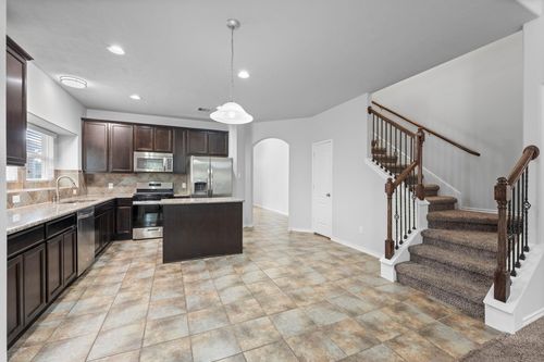 2518 Riverway Dr, Conroe, TX, 77304-2931 | Card Image