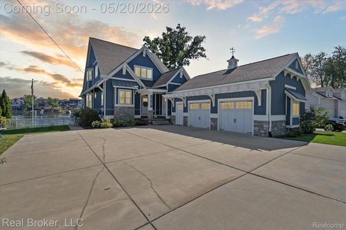 16295 Whitehead Dr, Linden, MI, 48451-8774 | Card Image