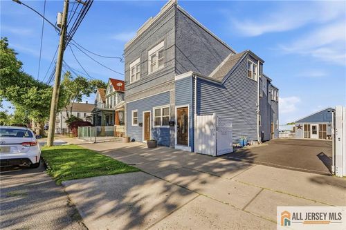680 Amboy Ave, Perth Amboy, NJ, 08861-2580 | Card Image
