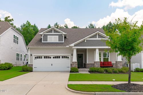 529 Oaks End Dr, Holly Springs, NC, 27540-5414 | Card Image