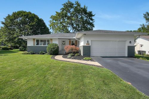 6195 Meadow Wood Ln, Columbus, OH, 43228-9740 | Card Image