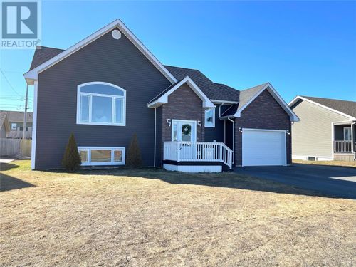 16 Ivany'S Rd, Grand Falls-Windsor, NL, A2B0A9 | Card Image