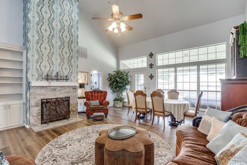 11937 N Mustang Rd, Yukon, OK, 73099-8145 | Card Image