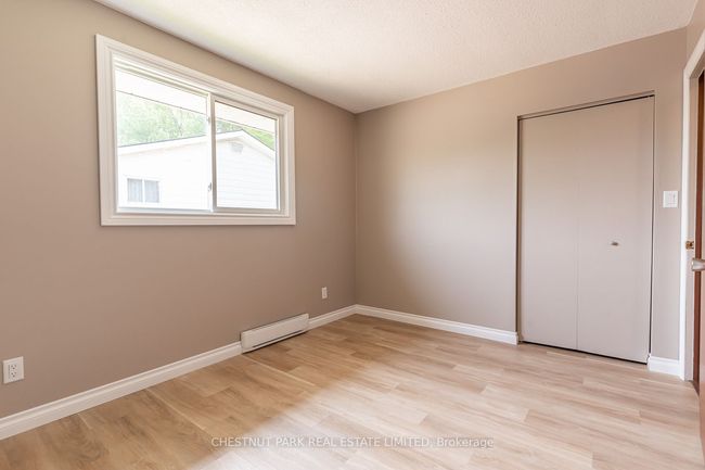 2537 3rd Ave E, House other with 3 bedrooms, 2 bathrooms and 5 parking in Owen Sound ON | Image 8