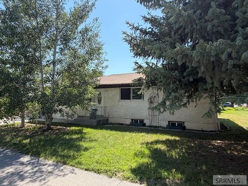 1530 June Ave, Idaho Falls, ID, 83404-5934 | Card Image
