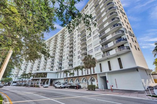 1736-6039 Collins Ave, Miami Beach, FL, 33140-2257 | Card Image