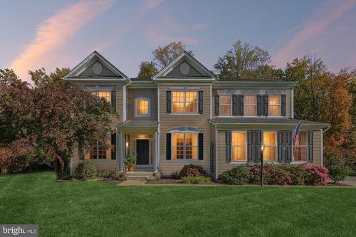 3423 Pocahontas Dr, Edgewater, MD, 21037-3116 | Card Image