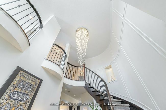 99 Scott Blvd, House other with 5 bedrooms, 4 bathrooms and 2 parking in Milton ON | Image 13