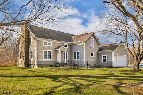 4989 State Route 307 E, Geneva, OH, 44041-9616 | Card Image