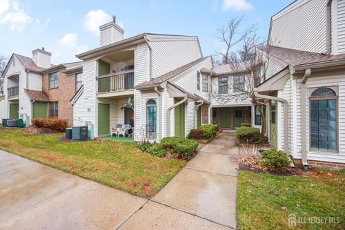 305 Sunshine Ct, Parlin, NJ, 08859-2403 | Card Image