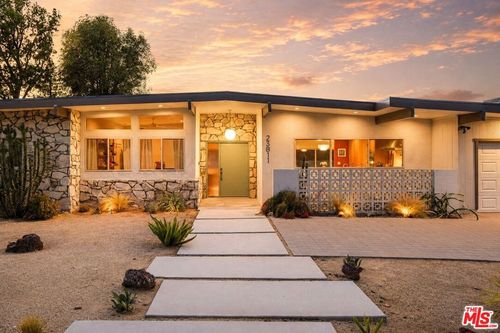 23811 Berdon St, Woodland Hills, CA, 91367-6808 | Card Image