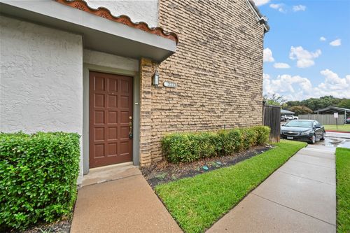 apt-22d-14800 Enterprise Dr, Farmers Branch, TX, 75234-3003 | Card Image