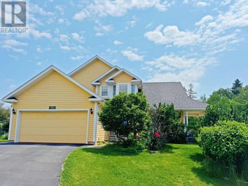 10 Eli Crt, Charlottetown, PE, C1E2L4 | Card Image