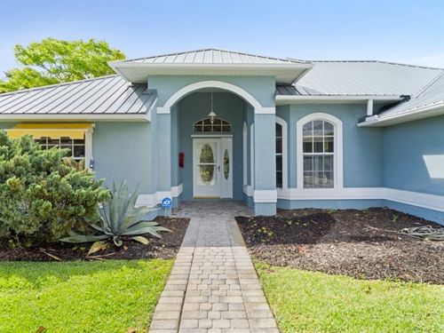 107 Larchmont Terrace, SEBASTIAN, FL, 32958 | Card Image