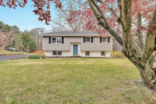 433 Dawnridge Ln, Troutville, VA, 24175-6807 | Card Image