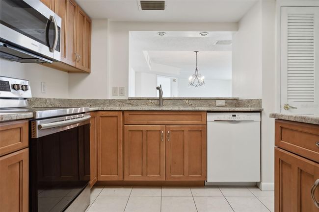 Kitchen | Image 6