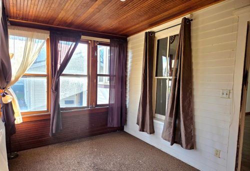 109 3rd St E, Ada, MN, 56510-1631 | Card Image