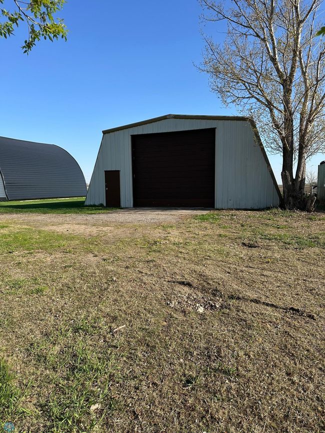 Steel 60x39 concrete floor no electicity | Image 63