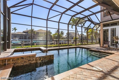 540 Snell Ct, MARCO ISLAND, FL, 34145-2427 | Card Image