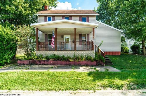 9 S Main St, Point Marion, PA, 15474-1220 | Card Image