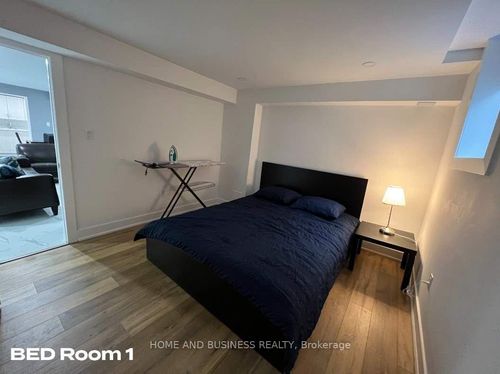 lower-3208 Colonial Dr, Mississauga, ON, L5L5K9 | Card Image