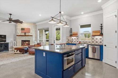 204 Martin Dr, Granbury, TX, 76049-1339 | Card Image