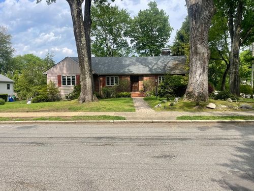 150 Gordon Rd, Waban, MA, 02468-1227 | Card Image