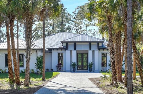 933 11th St Sw, NAPLES, FL, 34117-2226 | Card Image