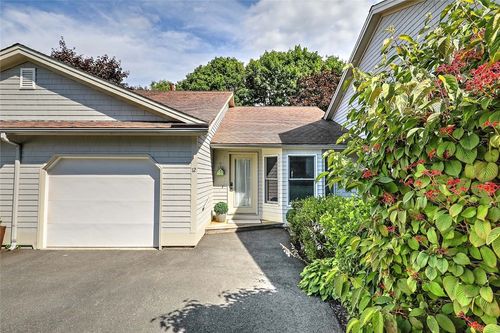 12-12 Valley Ln, Portsmouth, RI, 02871-2722 | Card Image