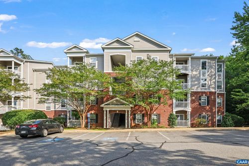 6-237 Yellowstone Dr, CHARLOTTESVILLE, VA, 22903-8125 | Card Image