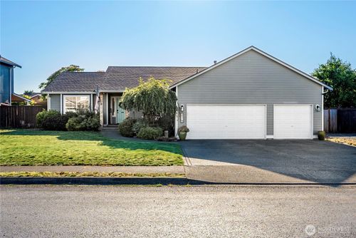 215 Orting Ave Nw, Orting, WA, 98360-8433 | Card Image