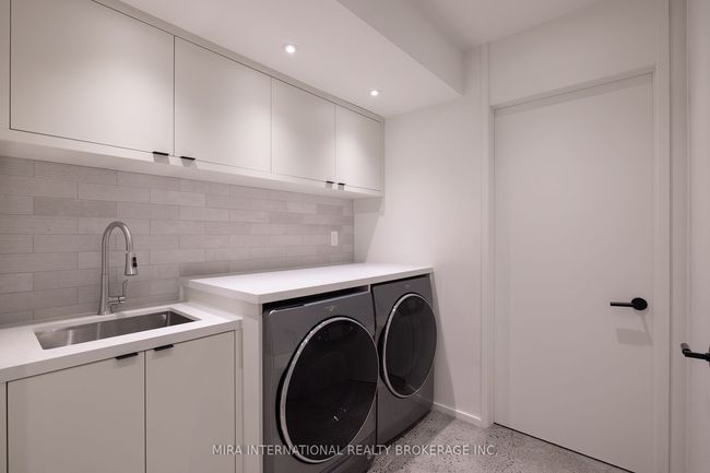 48 Shaftesbury Ave, House attached with 4 bedrooms, 5 bathrooms and null parking in Toronto ON | Image 35