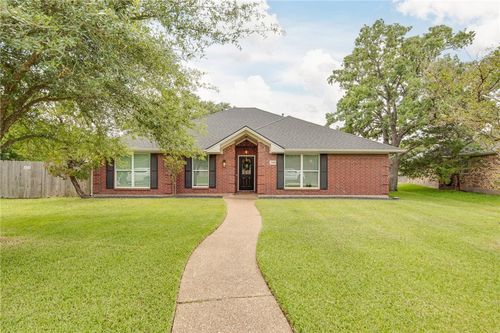 4700 Kensington Rd, Bryan, TX, 77802-5626 | Card Image